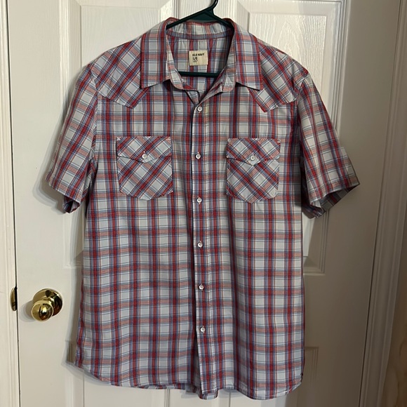 Old Navy short sleeve button up shirt. Men’s large. - Picture 1 of 5
